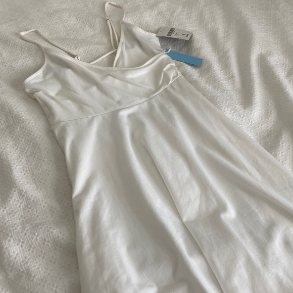 Forever 21 white dress - Picture 2 of 3